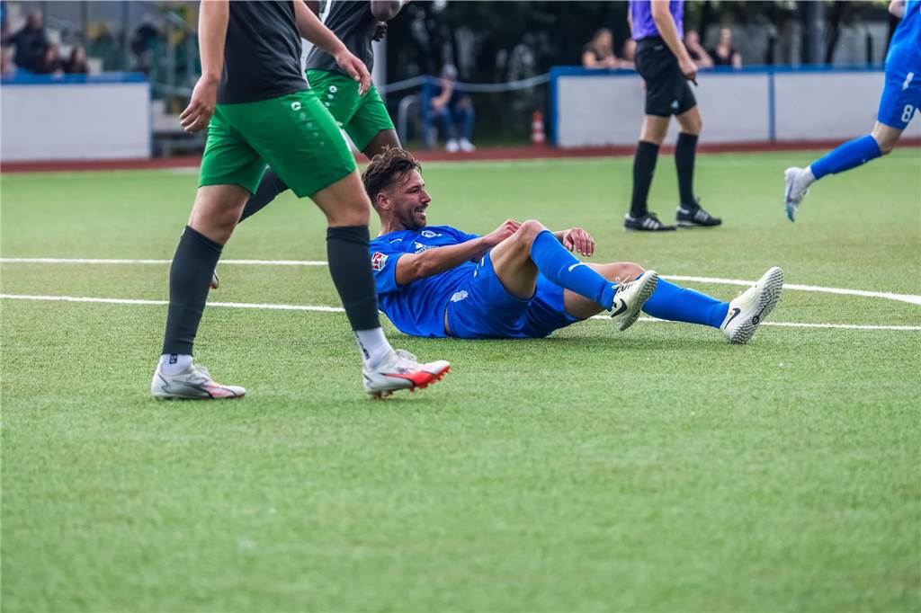 FC Brünninghausen steigt im Spiel gegen die SG Finnentrop/Bamenohl aus der Oberliga Westfalen ab. 