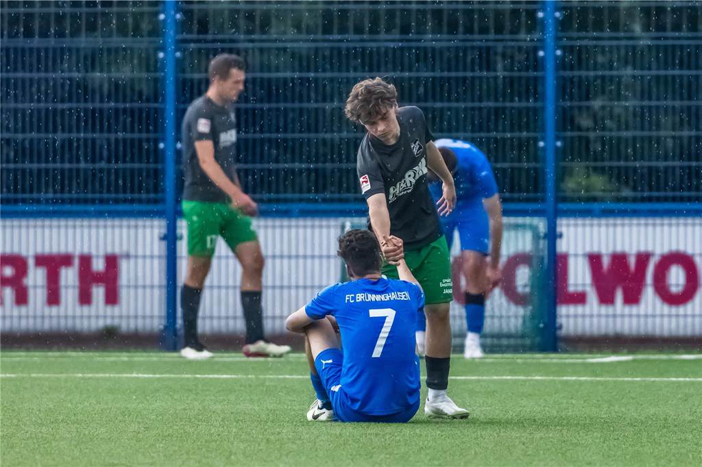 FC Brünninghausen steigt im Spiel gegen die SG Finnentrop/Bamenohl aus der Oberliga Westfalen ab. 