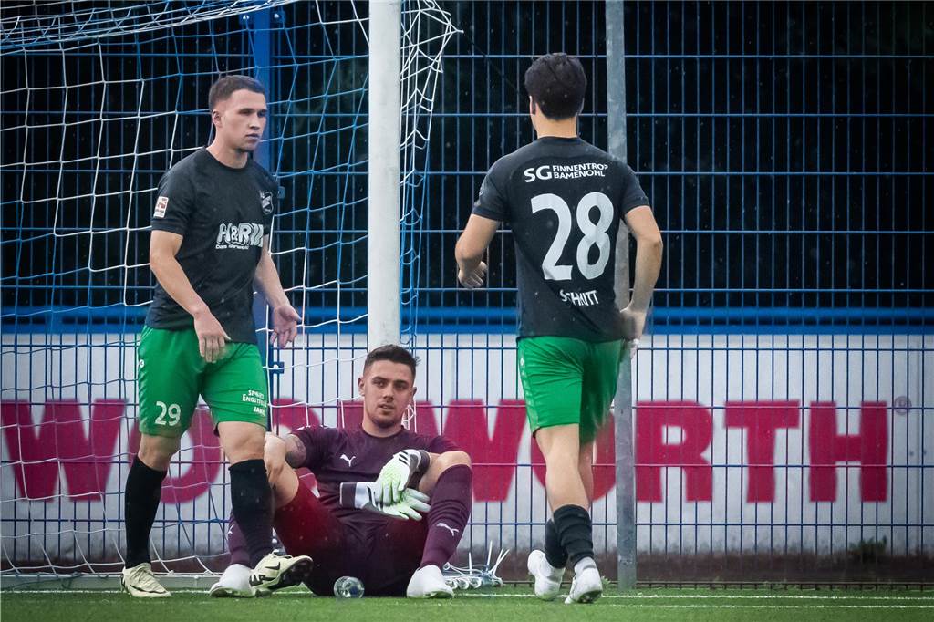FC Brünninghausen steigt im Spiel gegen die SG Finnentrop/Bamenohl aus der Oberliga Westfalen ab. 