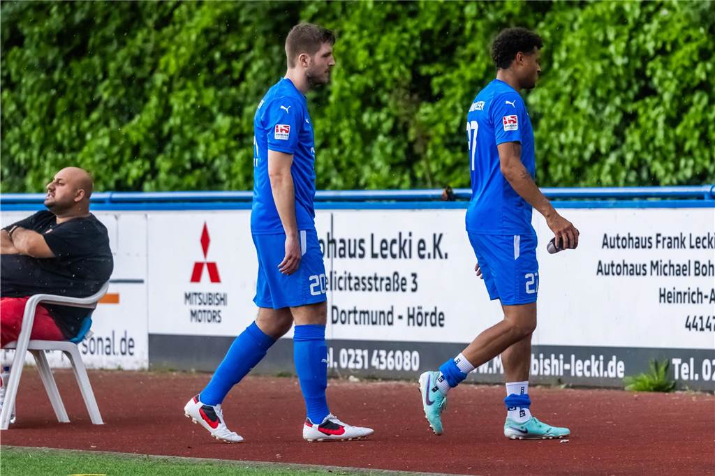 FC Brünninghausen steigt im Spiel gegen die SG Finnentrop/Bamenohl aus der Oberliga Westfalen ab. 