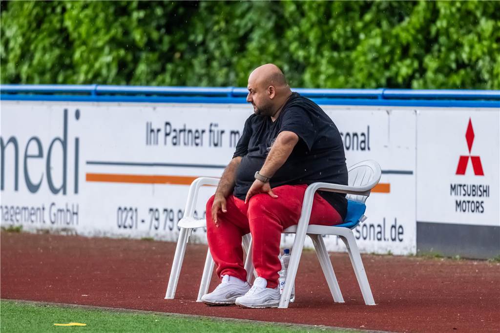 FC Brünninghausen steigt im Spiel gegen die SG Finnentrop/Bamenohl aus der Oberliga Westfalen ab. 