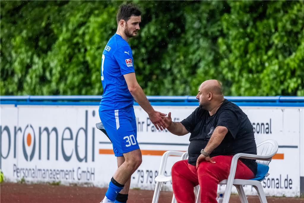 FC Brünninghausen steigt im Spiel gegen die SG Finnentrop/Bamenohl aus der Oberliga Westfalen ab. 
