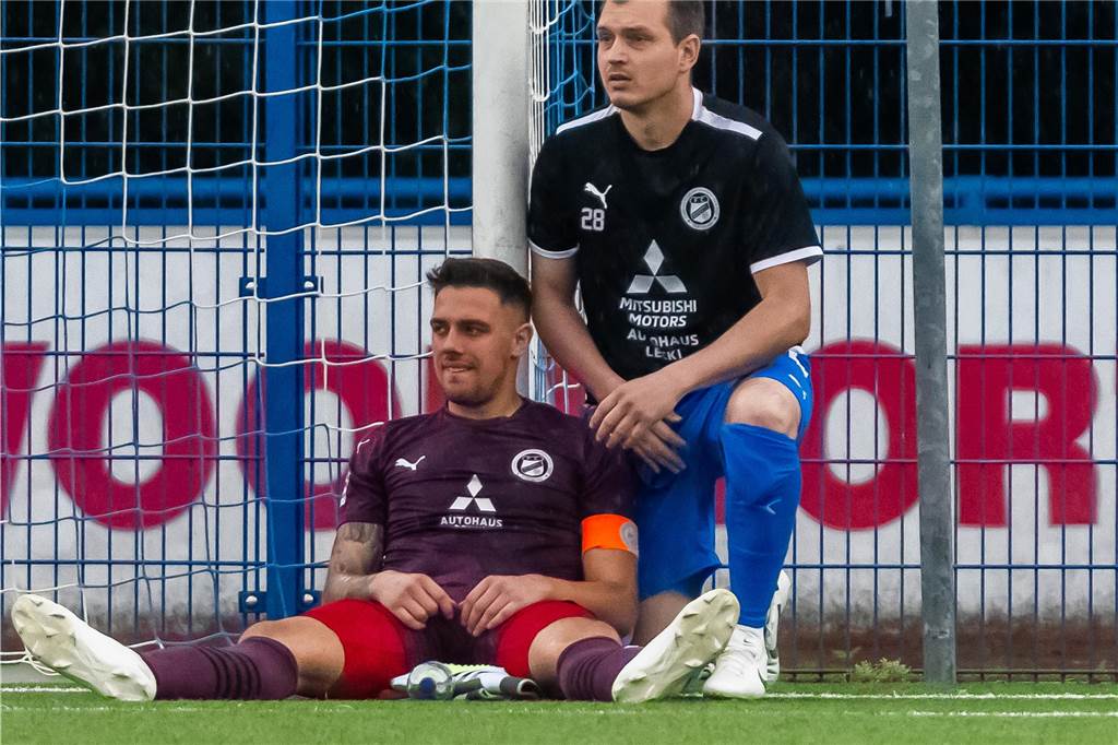 FC Brünninghausen steigt im Spiel gegen die SG Finnentrop/Bamenohl aus der Oberliga Westfalen ab. 