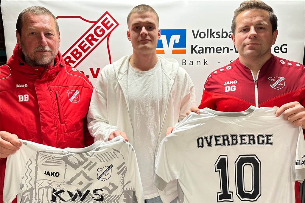 FCO-Trainer Burghard Bachmann (l.) und der Sportliche Leiter Damian Glombik (r.) können ab Januar wieder mit Nico Zebrowski planen.