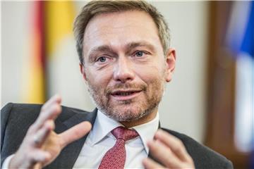 FDP-Chef Christian Lindner bietet der Union Unterstützung bei einer Minderheitsregierung an. Foto: Michael Kappeler