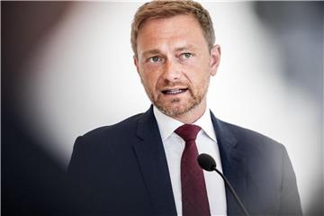 FDP-Parteichef Christian Lindner, hier vergangenen Monat in Berlin, sieht sich absichtlich missverstanden. Foto: Michael Kappeler