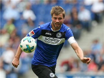 Fehlt Arminia Bielefeld beim Spitzenspiel bei Union Berlin: Kapitän Julian Börner. Foto: Friso Gentsch