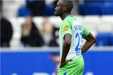 Fehlt dem VfL Wolfsburg im Spiel gegen den FC Augsburg: Mittelfeldspieler Joshua Guilavogui Foto: Uwe Anspach.