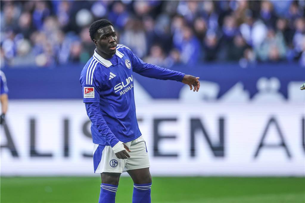 Schalkes U19 und der Traum vom Halbfinale 16.02.2025, Fussball, Saison 2024/2025, 2. Bundesliga, 21. Spieltag, FC Schalke 04 - Karlsruher SC, Zaid Amoussou-Tchibara (FC Schalke 04)