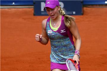 Feiert ihren Turniersieg in Nürnberg: Johanna Larsson. Foto: Daniel Karmann