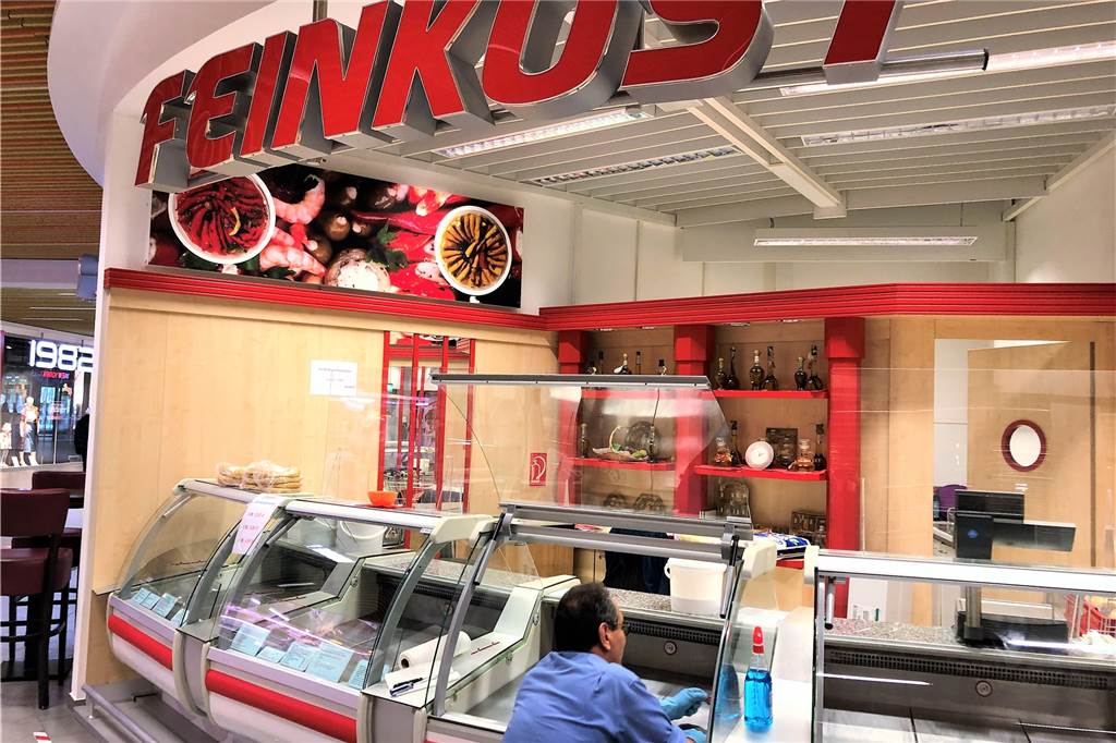 Real-Kaufland-Umbau im Indupark: Geschlossene Geschäfte und Umsatzeinbußen "Feinkost Haddau" im Indupark-Center bleibt bis einschließlich Dienstag geschlossen. Der Inhaber nutzt die Zeit für Reparatur- und Aufräumarbeiten.