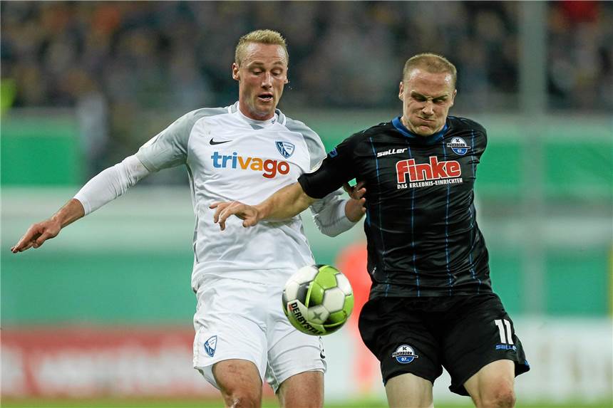 0:2 in Paderborn - Bochumer Krise verschärft sich Felix Bastians (l.) und der VfL Bochum unterliegen dem SC Paderborn und scheiden im DFB-Pokal aus.