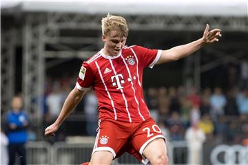 Felix Götze wechselt vom FC Bayern nach Augsburg. Foto: Sven Hoppe