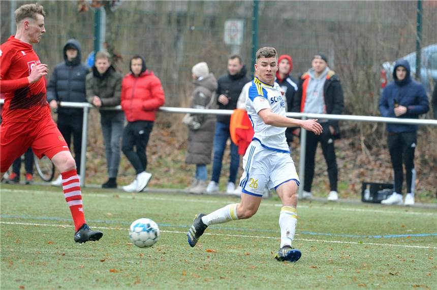 „Verteidigt wie eine Schülermannschaft“: Vreden unterliegt klar in Bocholt Felix Mensing (r.) erzielte den einzigen Vredener Treffer in Bocholt.