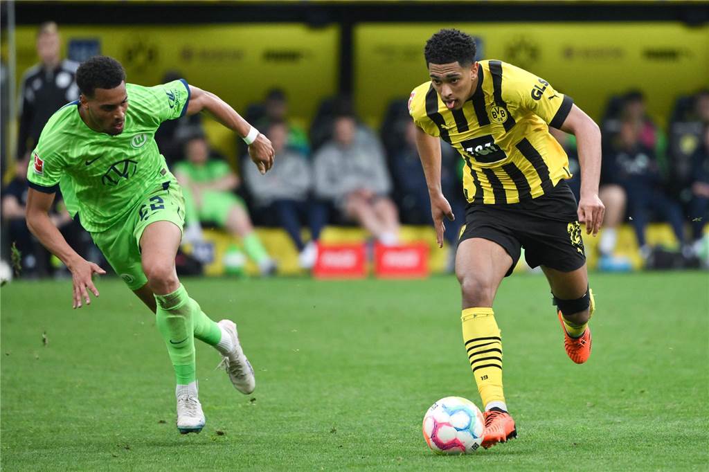 BVB-Neuzugang Felix Nmecha im Portrtait: Großes Potenzial, zweifelhafte Gesinnung Felix Nmecha und Jude Bellingham im Laufduell.
