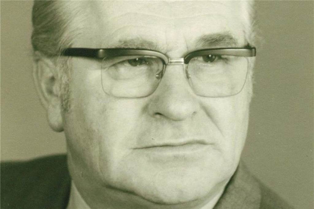 Ferdinand Kortmann (1913-1988) aus Nordkirchen war Politiker und Unternehmer. Der Träger des Bundesverdienstkreuzes war unter anderem von 1969 bis 1974 der letzte Landrat des ehemaligen Kreises Lüdinghausen.