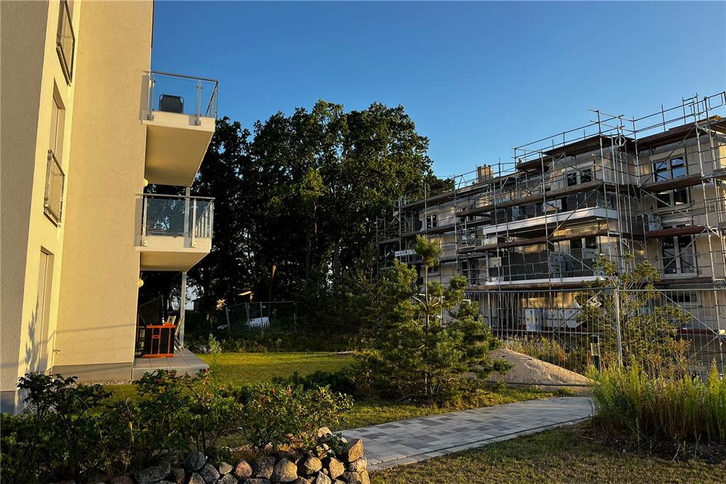 Urlaub auf einer Baustelle: „Traumzeit“ auf Usedom wird zum Horrortrip Ferienwohnungen und Baustelle liegen nur wenige Meter voneinander entfernt.