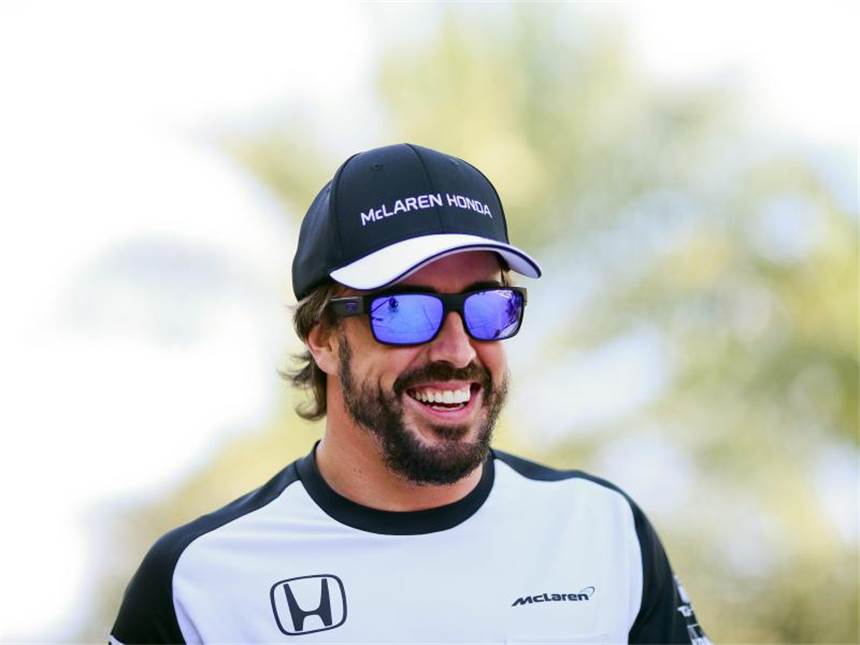 Beschleuniger am Unfallort: Alonsos emotionale Heimkehr Fernando Alonso kehrt auf den Circuit de Catalunya zurück. Foto: Srdjan Suki