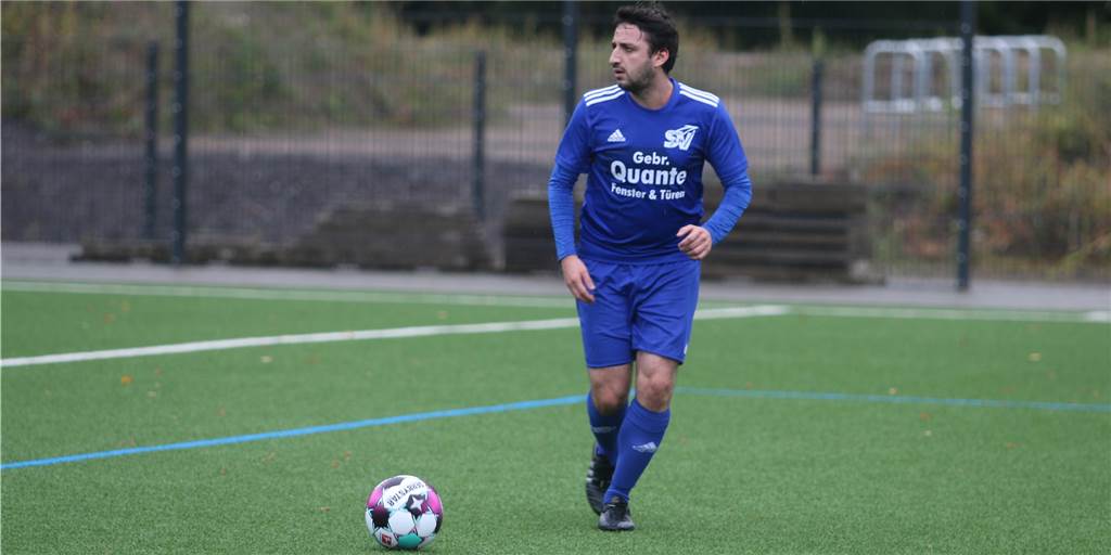 SV Südkirchen verliert erstmals Spiel und Tabellenführung: Kommende Wochen werden schwierig Fernando Manfredi erzielte den einzigen Treffer für den SV Südkirchen.