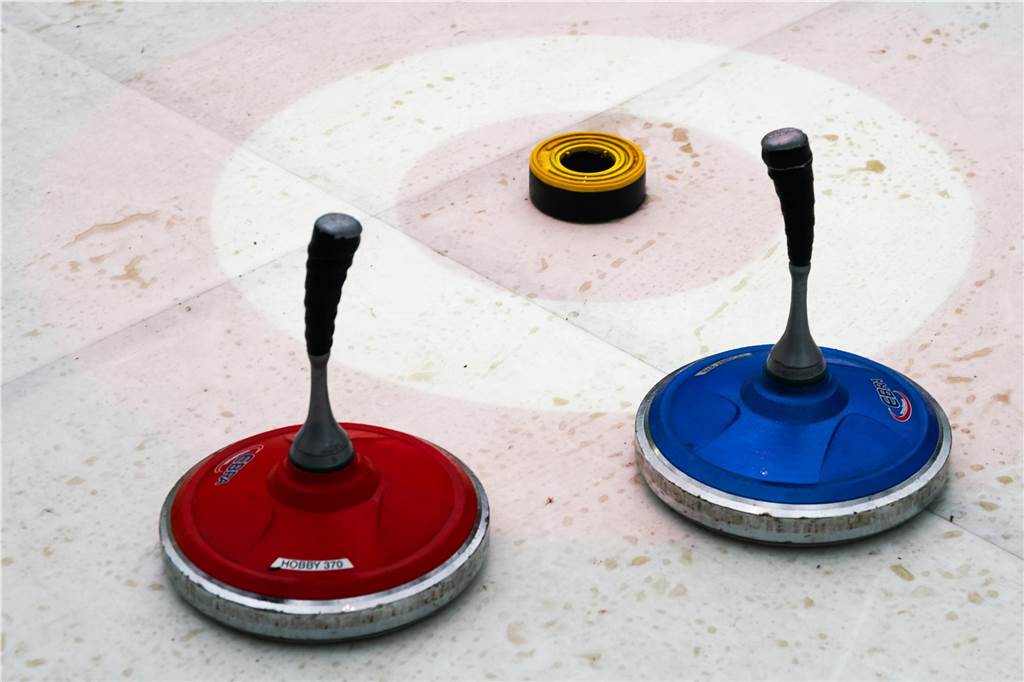 Feuchtfröhlich ging es zu beim 5. Sport Niehuis Cup auf der Vredener Eiszeit.