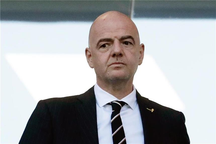 Organisatoren: WM 2022 in Katar mit 48 Teams ist „machbar“ FIFA-Präsident Gianni Infantino ist ein Befürworter eines größeren WM-Turniers. Foto: Petr David Josek/AP