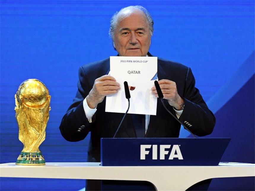 FIFA beschließt Winter-WM - Finale am 18. Dezember 2022 FIFA-Präsident Joseph Blatter verkündete 2010 die Entscheidung für Katar als Gastgeber der WM 2022. Foto: Walter Bieri