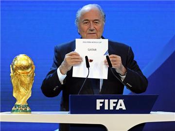 FIFA-Präsident Joseph Blatter verkündete 2010 die Entscheidung für Katar als Gastgeber der WM 2022. Foto: Walter Bieri