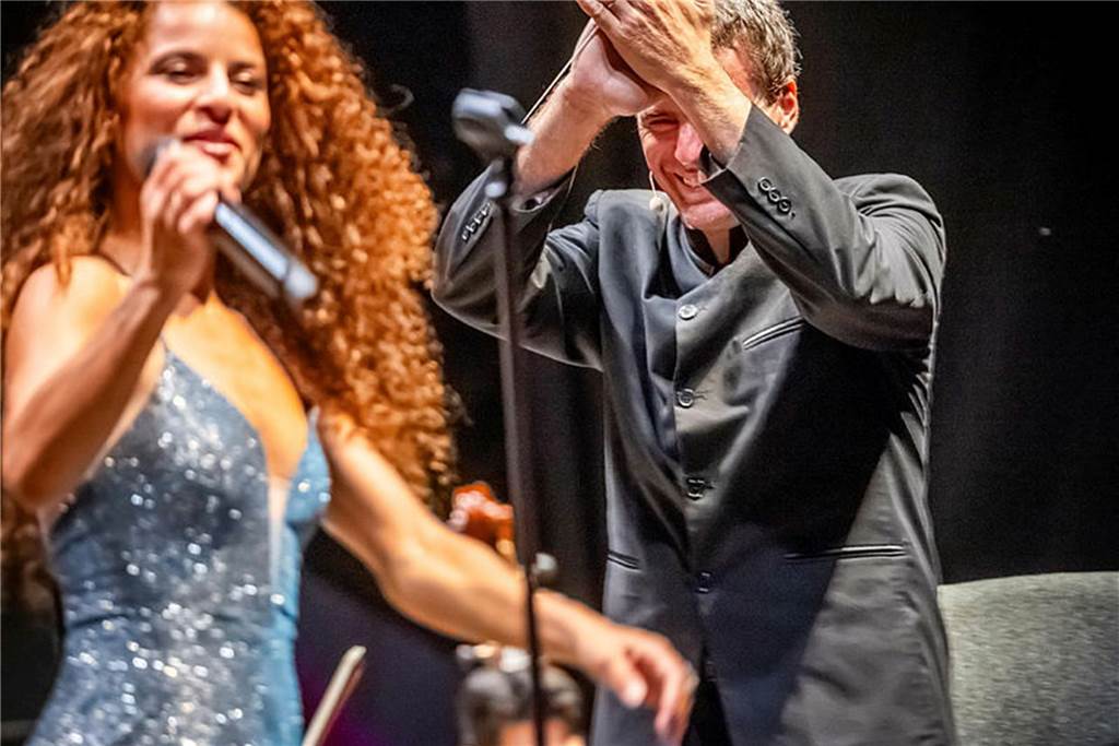 Filmmusik-Gala mit den Dortmunder Philharmonikern und mit Patricia Meeden auf dem Friedensplatz: Das Publikum war am Sonntagabend begeistert vom Abschluss der Cityring-Konzerte.