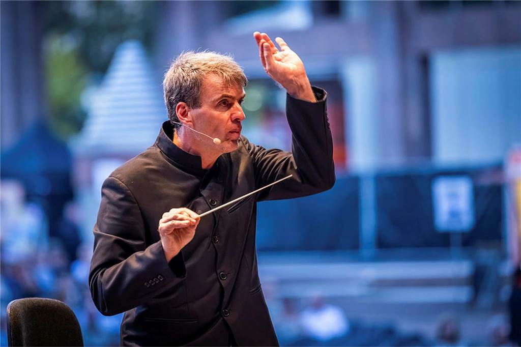 Filmmusik-Gala mit den Dortmunder Philharmonikern und mit Patricia Meeden auf dem Friedensplatz: Das Publikum war am Sonntagabend begeistert vom Abschluss der Cityring-Konzerte.