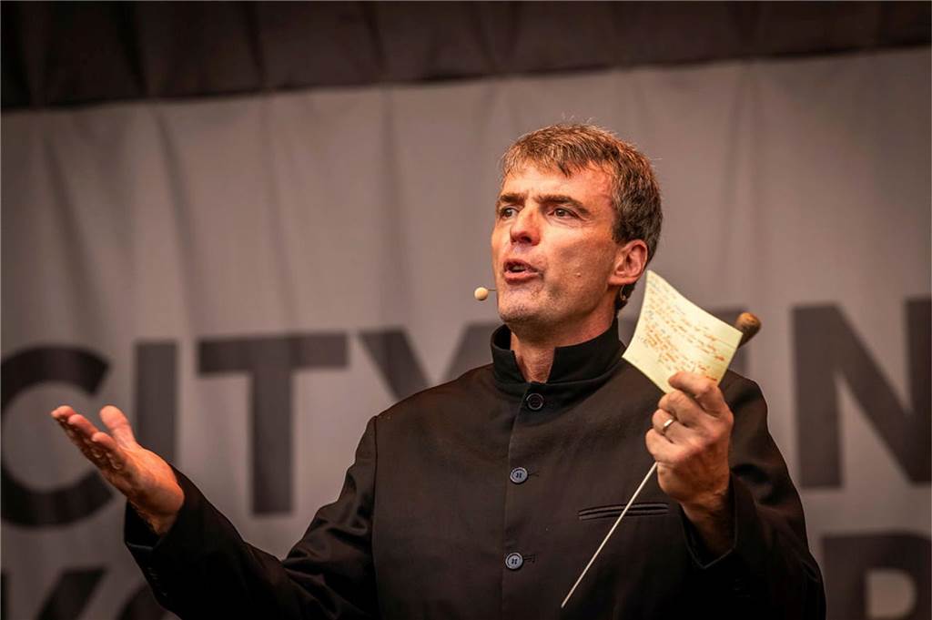 Filmmusik-Gala mit den Dortmunder Philharmonikern und mit Patricia Meeden auf dem Friedensplatz: Das Publikum war am Sonntagabend begeistert vom Abschluss der Cityring-Konzerte.