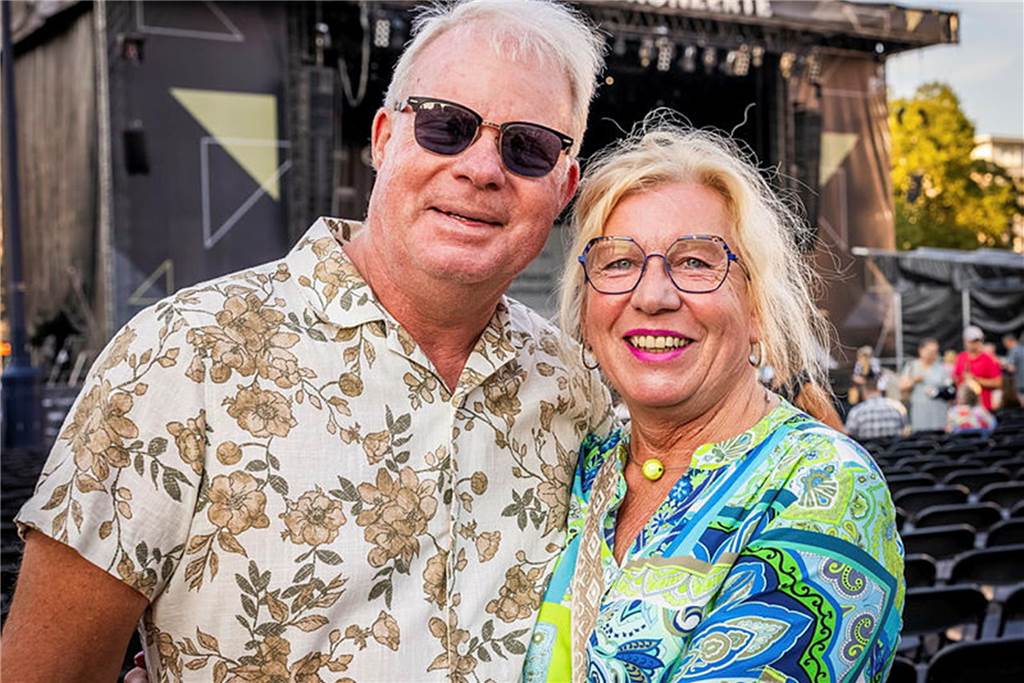 Filmmusik-Gala mit den Dortmunder Philharmonikern und mit Patricia Meeden auf dem Friedensplatz: Das Publikum war am Sonntagabend begeistert vom Abschluss der Cityring-Konzerte.