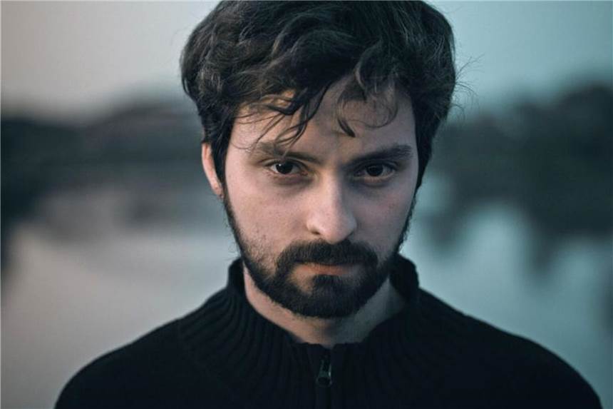 Finn (Daniel Littau) sucht den Schuldigen für den Tod seines kleinen Bruders. Foto: Camcore Filmproduktion