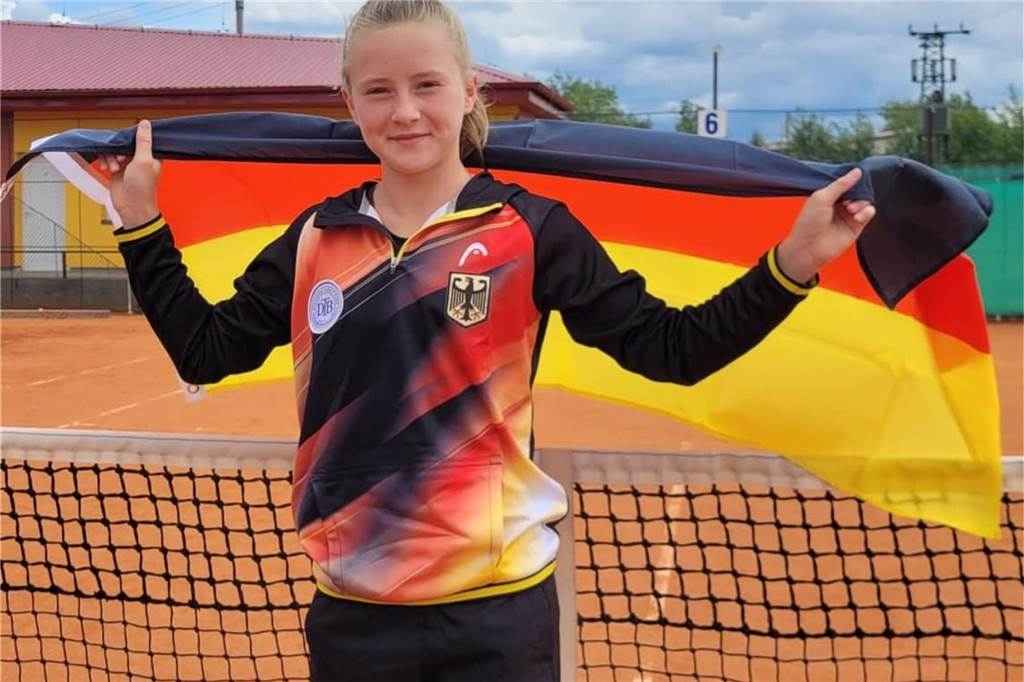 Deutenerinnen international unterwegs: Teamerfolg für Bennemann, viele Einsätze für Isbruch Finnja Isbruch, Neuzugang des TC Deuten, kam viel zum Einsatz für die deutsche U12.