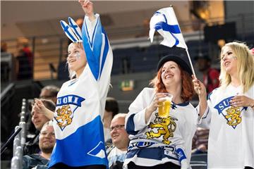 Finnland ist eine Eishockey-Nation. Am liebsten gewinnen die Finnen gegen ihren Nachbarn Schweden. Foto: Marius Becker