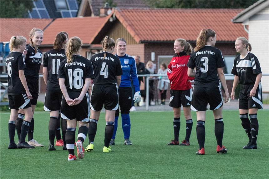 Flaesheims Frauen starten in die Saison: „Die Vorfreude ist riesengroß“ Flaesheims Frauen starten mit einem Heimspiel in die Saison.