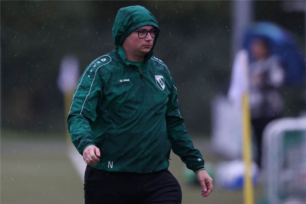 PSV Bork verliert „Mordstyp“ Flemming Neuhaus: „Er wird fehlen“ Flemming Neuhaus wird sich erst einmal auf das Coachen der Bezirksliga-Fußballerinnen des PSV Bork konzentrieren.