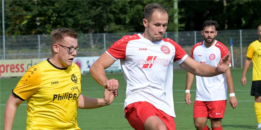 Erste Pflichtspiel-Niederlage der Saison: BV Lünen bleibt im Pokal ohne Chance Flemming Orlowski (r.) und der BV Lünen mussten die Heimreise am Donnerstag ohne etwas Zählbares antreten.
