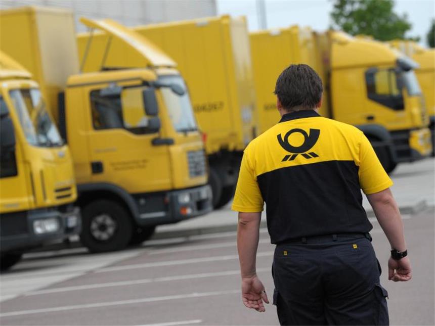 Post legt Konzept zur Arbeitszeitverkürzung vor Flexible Wochenarbeitszeiten können den sich wandelnden Lebensumständen der Mitarbeitern entgegenkommen - wenn der Lohn stimmt. Foto: Peter Endig/Archiv