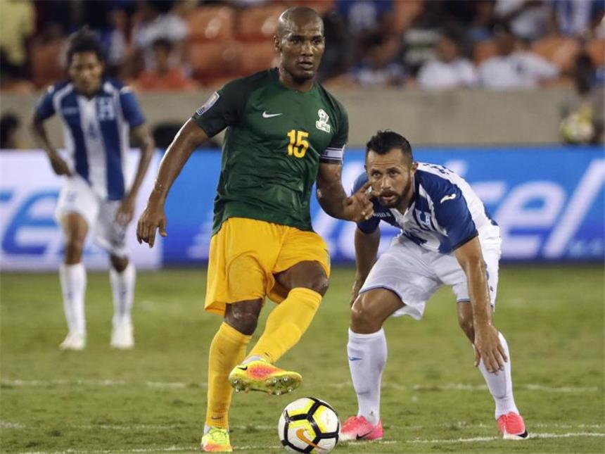 Kontroverse um Einsatz von Ex-Frankreich-Star Malouda Florent Malouda im Trikot von Französisch-Guyana. Foto: David J. Phillip