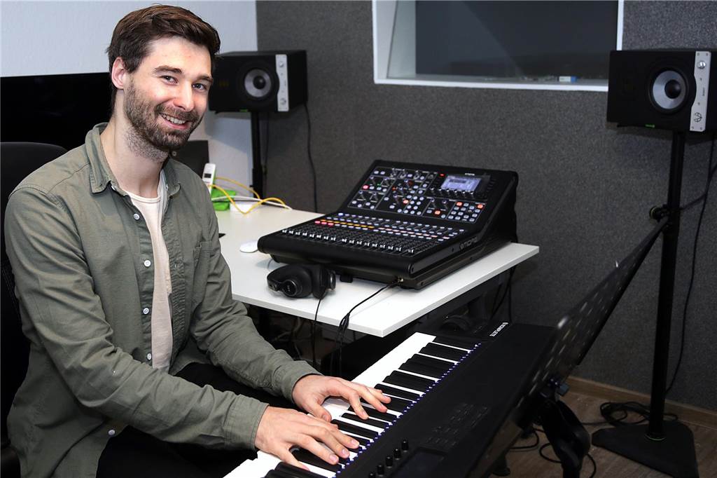 „1648“ vom Florian Albers jetzt auf CD: „Ein Musical über den Frieden“ Florian Albers hat die CD zum Teil im eigenen Studio in Haltern produziert.