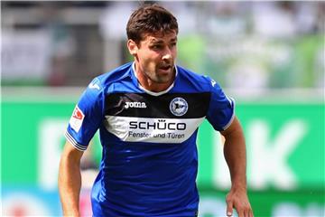 Florian Dick fällt für Arminia Bielefeld mit Muskelfaserriss in der Wade aus. Foto: Daniel Karmann