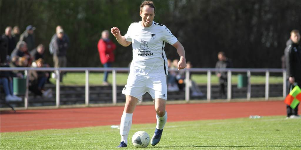 FC Nordkirchen verliert bei SG Castrop-Rauxel: „Es tut mir leid für die anderen Mannschaften“ Florian Fricke schoss das 100. Saisontor für den FC Nordkirchen.