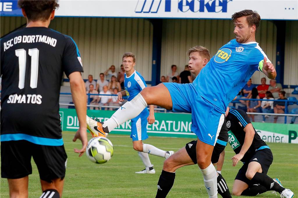 Die Trainersuche beim FC Brünninghausen ist beendet - Klub vertraut einer Doppelspitze Florian Gondrum ist jetzt hauptverantwortlich für das Team, des FC Brünninghuasen