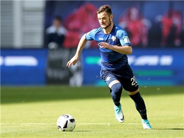 Flügelflitzer Marcel Heller bleibt der 1.Bundesliga erhalten und schnürt seine Schuhe künftig für den FC Augsburg. Foto: Jan Woitas