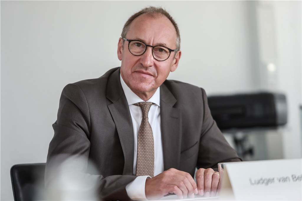 Flughafen-Geschäftsführer Ludger van Bebber: Der Airport klopft an die Türen des Bundesverwaltungsgerichts in Leipzig.