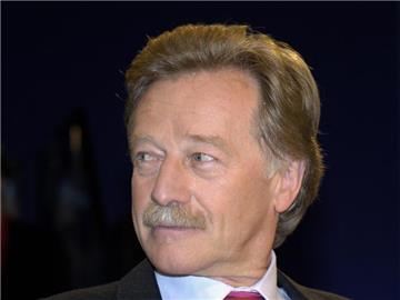 Fordert weitere Reformen von Griechenland: EZB-Direktoriumsmitglied Yves Mersch. Foto: Karlheinz Schindler/Archiv