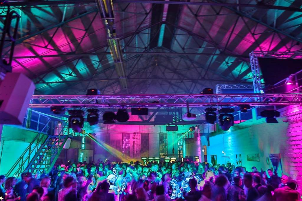 Revival-Partys lassen Erinnerungen an legendäre Diskothek „Prisma“ in Dorsten aufleben Foto von der Prisma-Revival-Party in der Traumfänger-Galerie