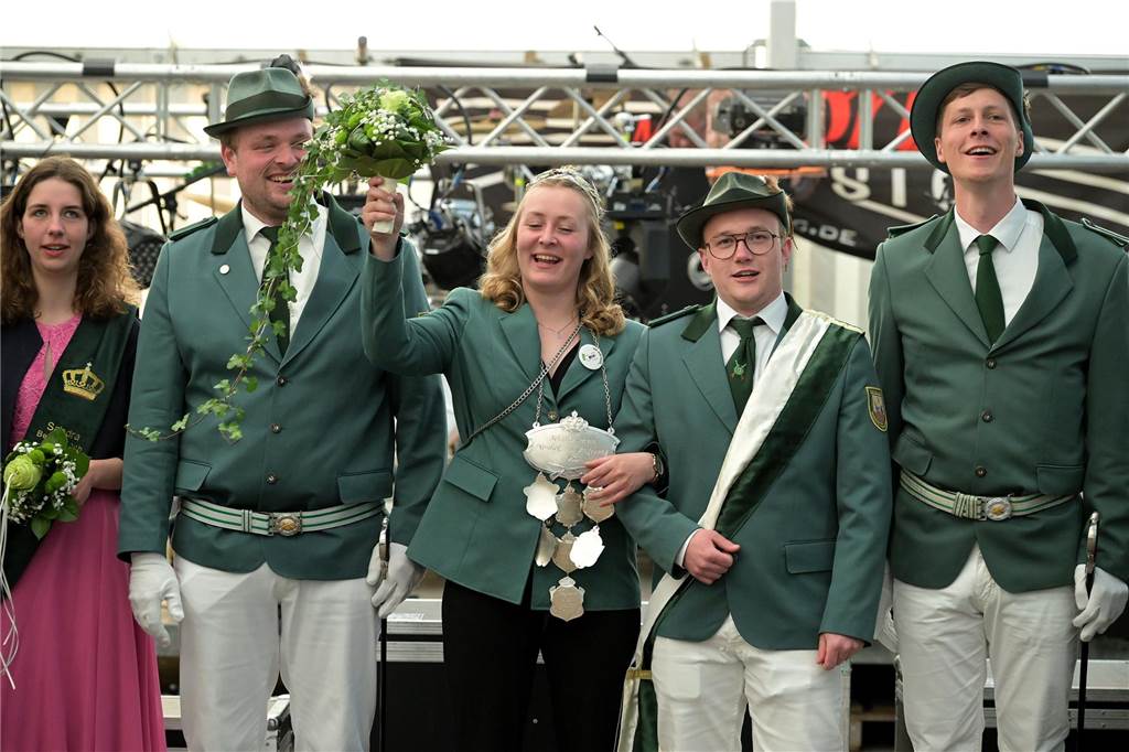 Viele Bilder vom Königsball des Schützenverein Nordick: „Wir feiern hier ein Turbo-Schützenfest“