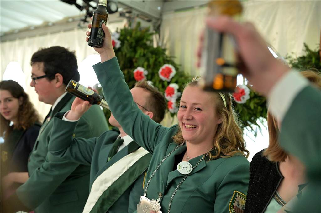 Viele Bilder vom Königsball des Schützenverein Nordick: „Wir feiern hier ein Turbo-Schützenfest“
