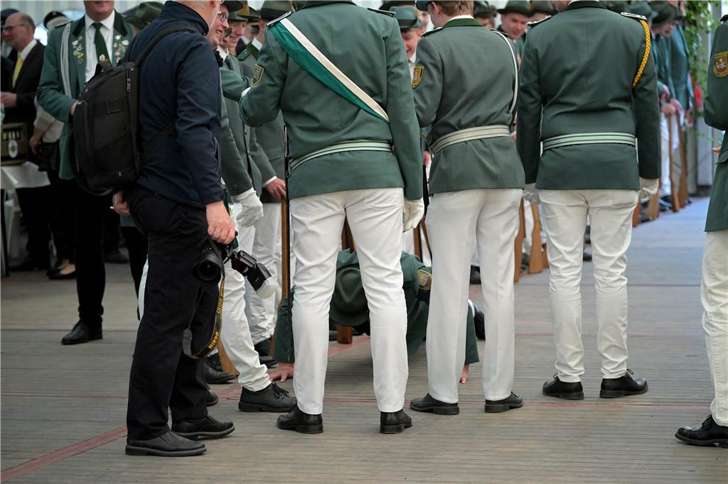 Viele Bilder vom Königsball des Schützenverein Nordick: „Wir feiern hier ein Turbo-Schützenfest“